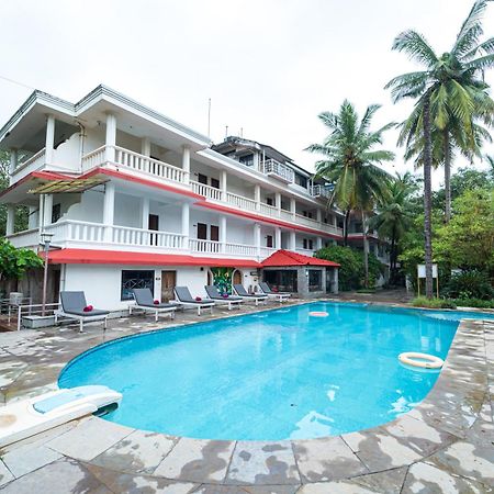 Treebo Kristal Sands Beach Resort Calangute Exterior foto