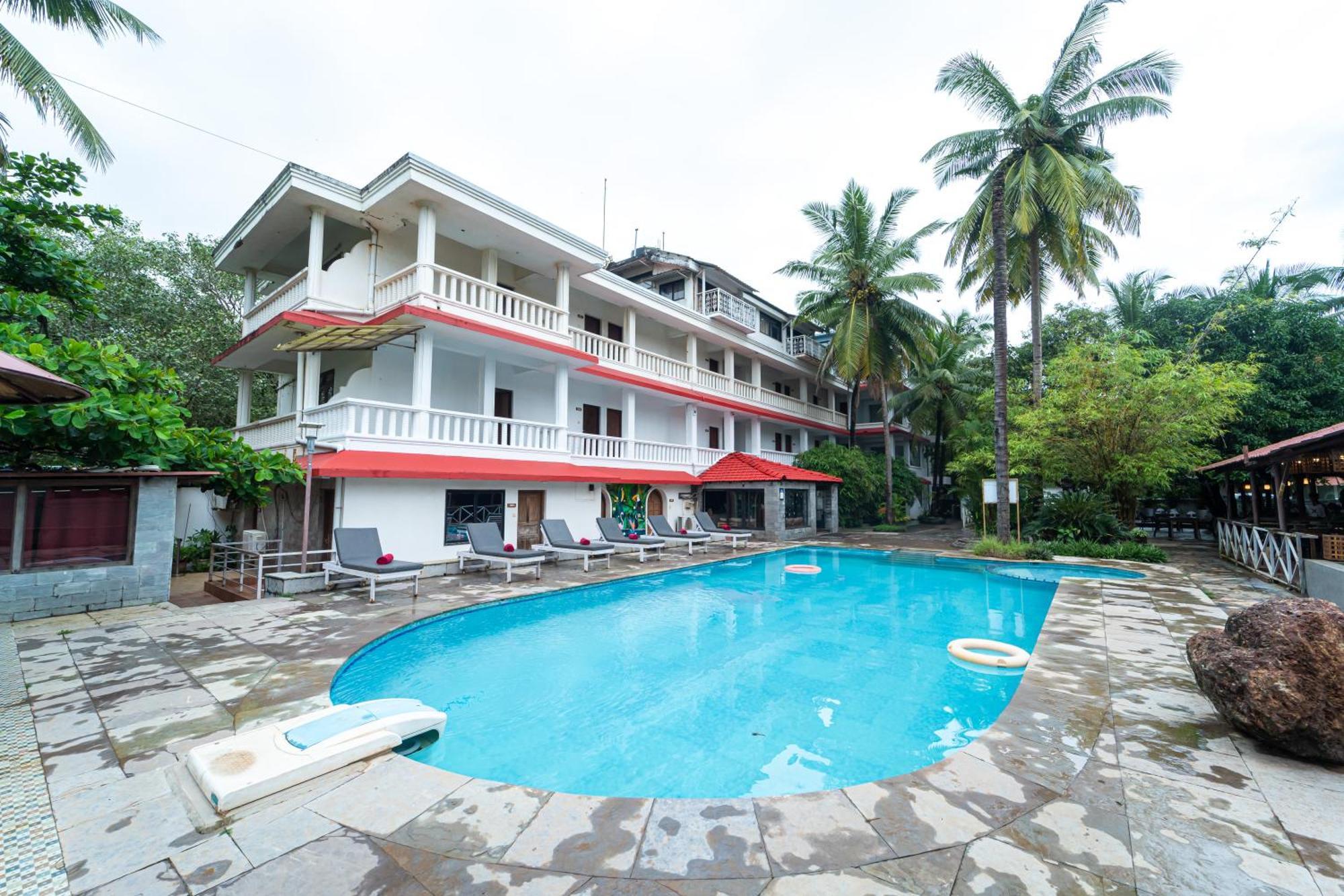 Treebo Kristal Sands Beach Resort Calangute Exterior foto